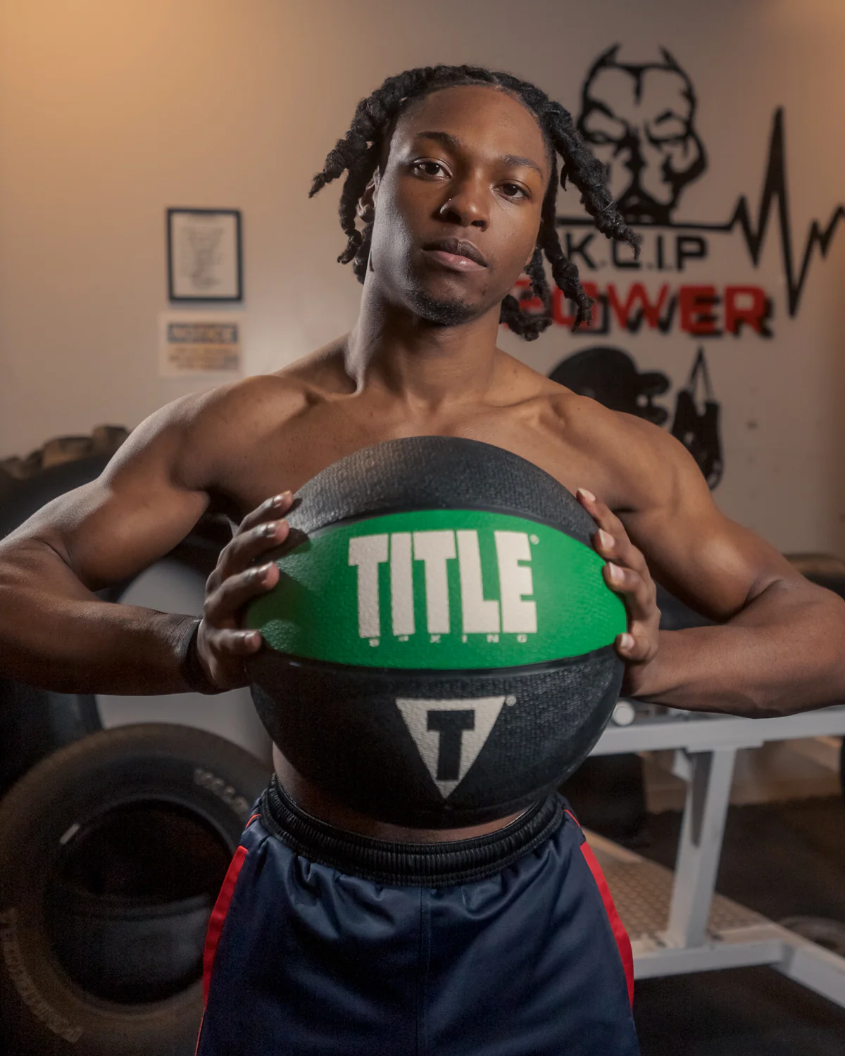 TITLE Boxing Rubber Medicine Ball - Image 15